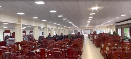 Toàn cảnh Đồ gỗ bày bán bên trong SHOWROOM